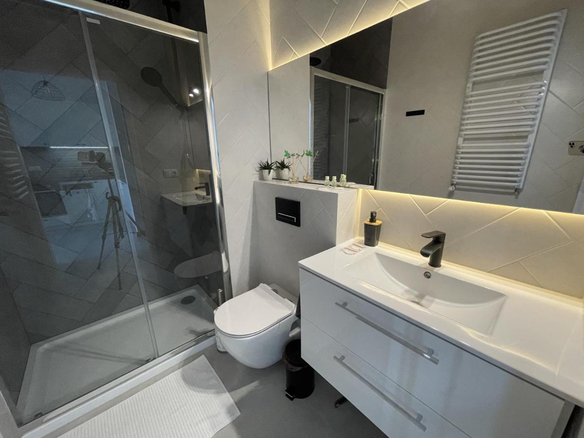 Prymasa Tysiaclecia 83A By Aparthouse Apartment Варшава Екстериор снимка