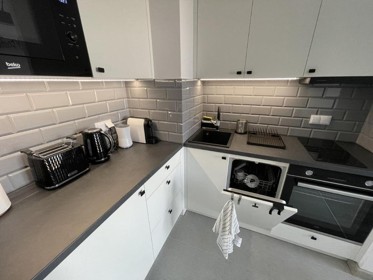 Prymasa Tysiaclecia 83A By Aparthouse Apartment Варшава Екстериор снимка